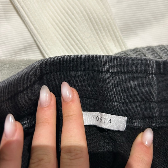 Black sweatpants - Picture 2 of 2